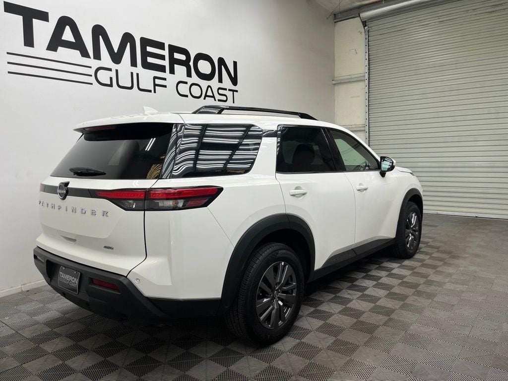 2025 Nissan Pathfinder SV