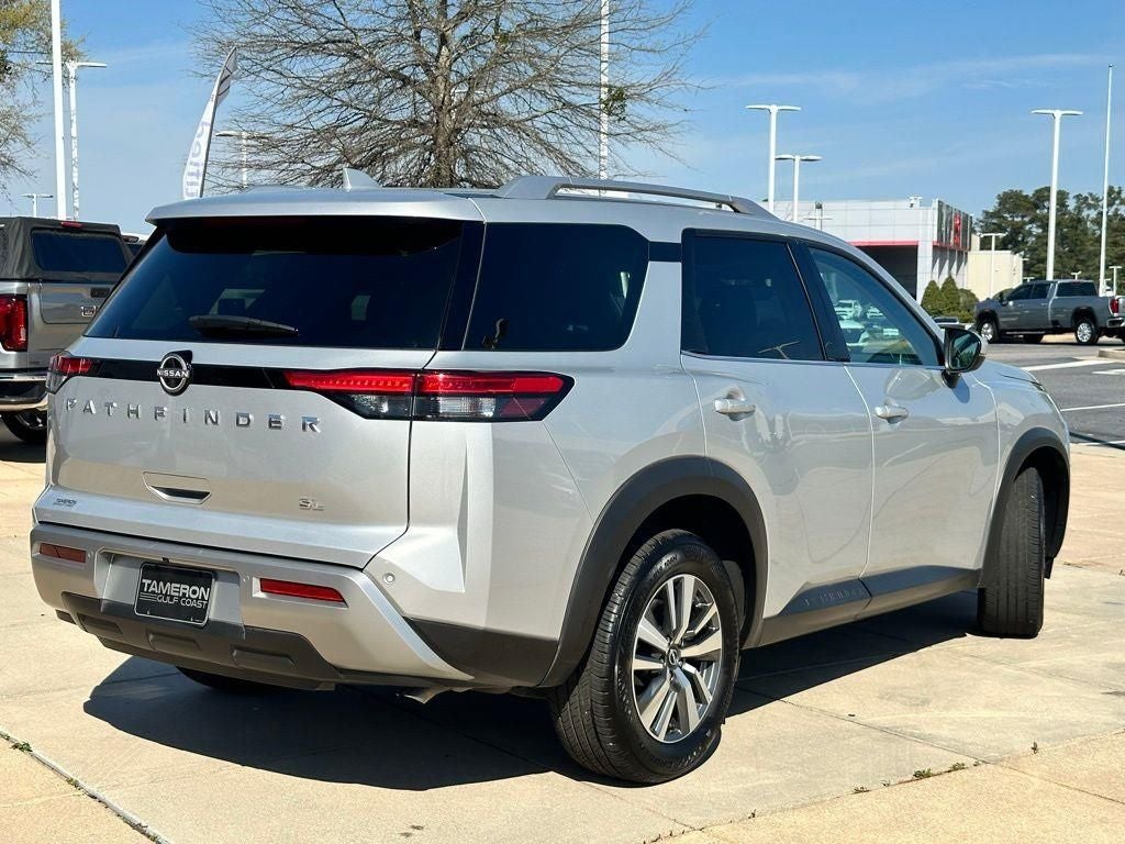 2025 Nissan Pathfinder SL