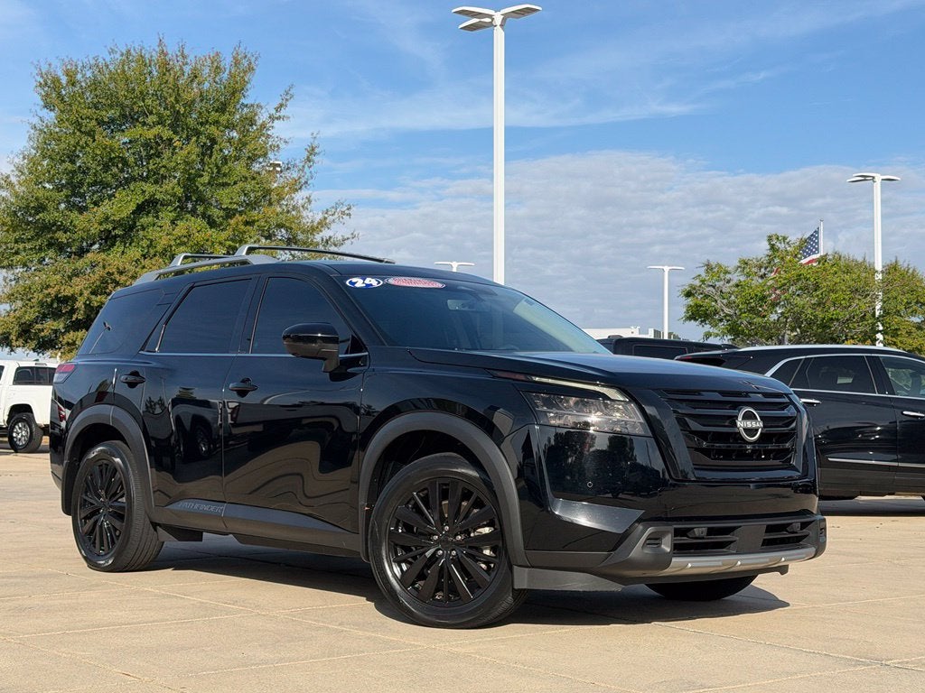 2024 Nissan Pathfinder SL