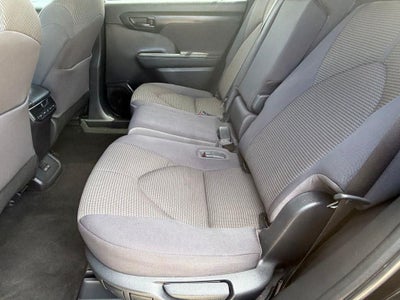 2023 Toyota Highlander LE