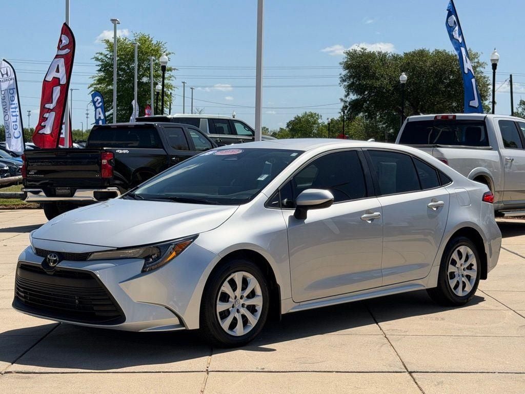2025 Toyota Corolla LE