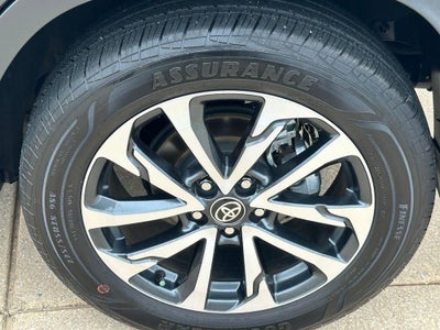2025 Toyota Corolla Cross XLE