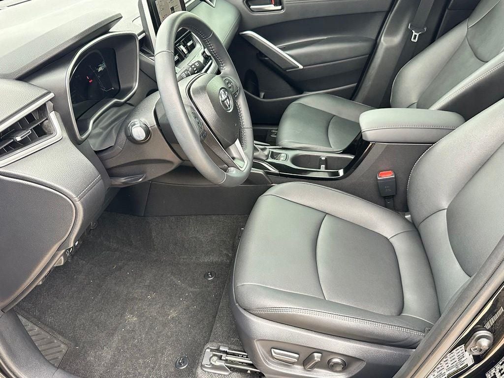 2025 Toyota Corolla Cross XLE