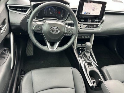 2025 Toyota Corolla Cross XLE