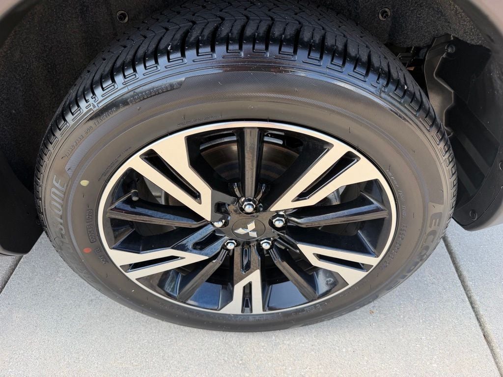 2025 Mitsubishi Eclipse Cross SE
