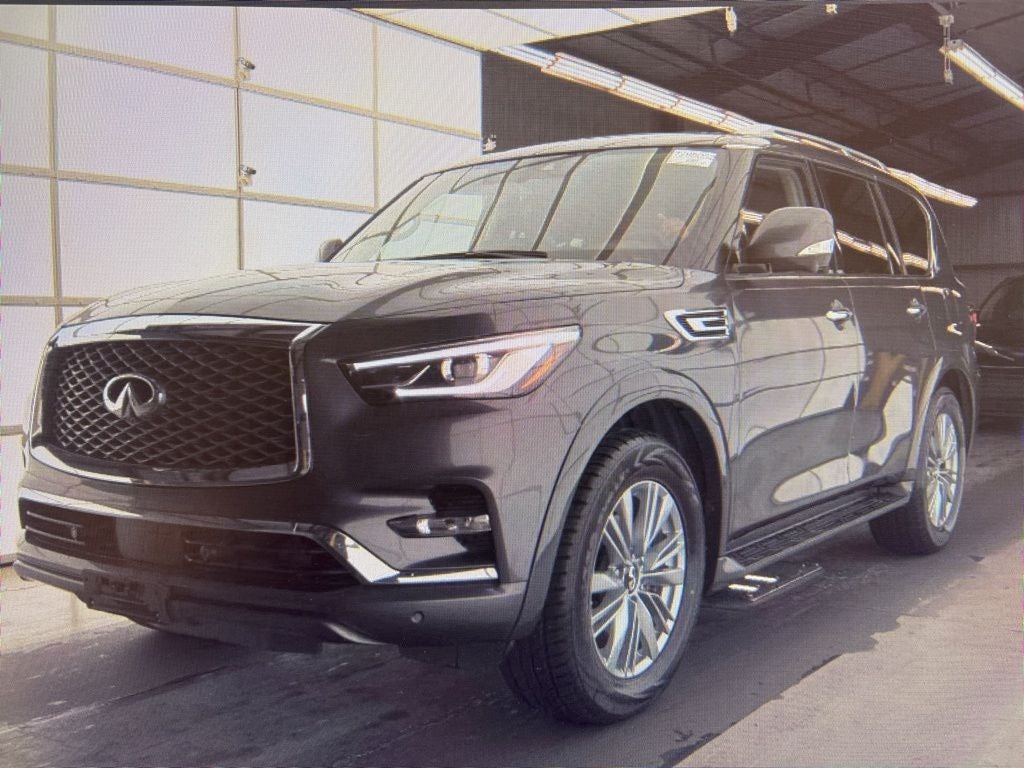 2024 INFINITI QX80 LUXE