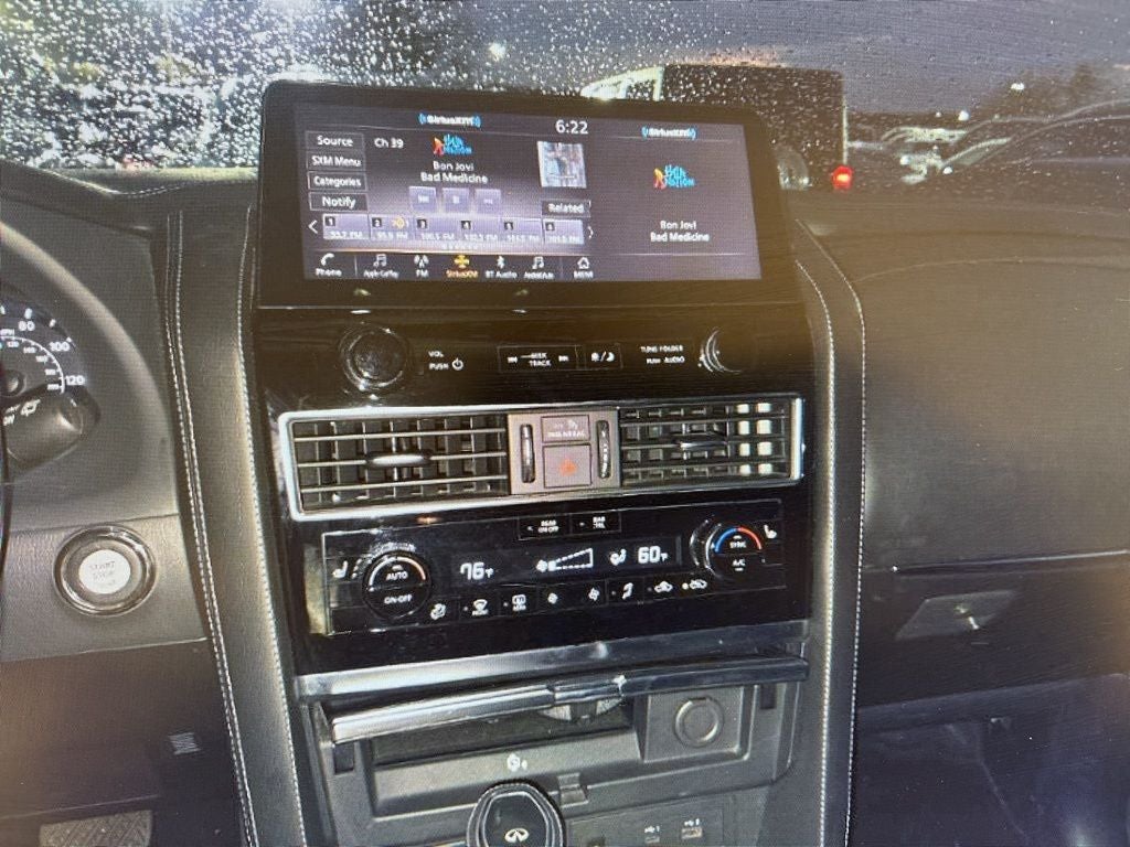 2024 INFINITI QX80 LUXE