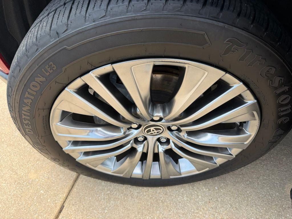 2021 Toyota Venza XLE