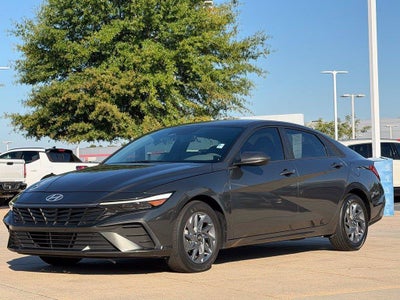 2024 Hyundai Elantra SEL