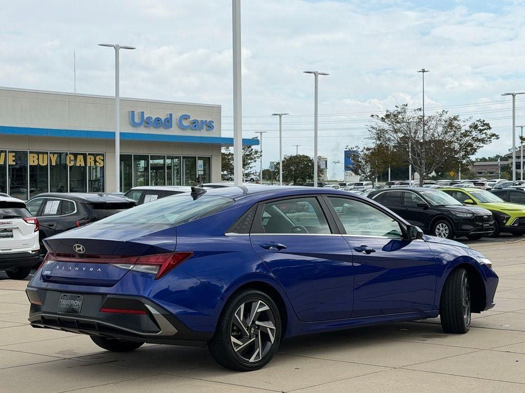 2025 Hyundai Elantra SEL Convenience
