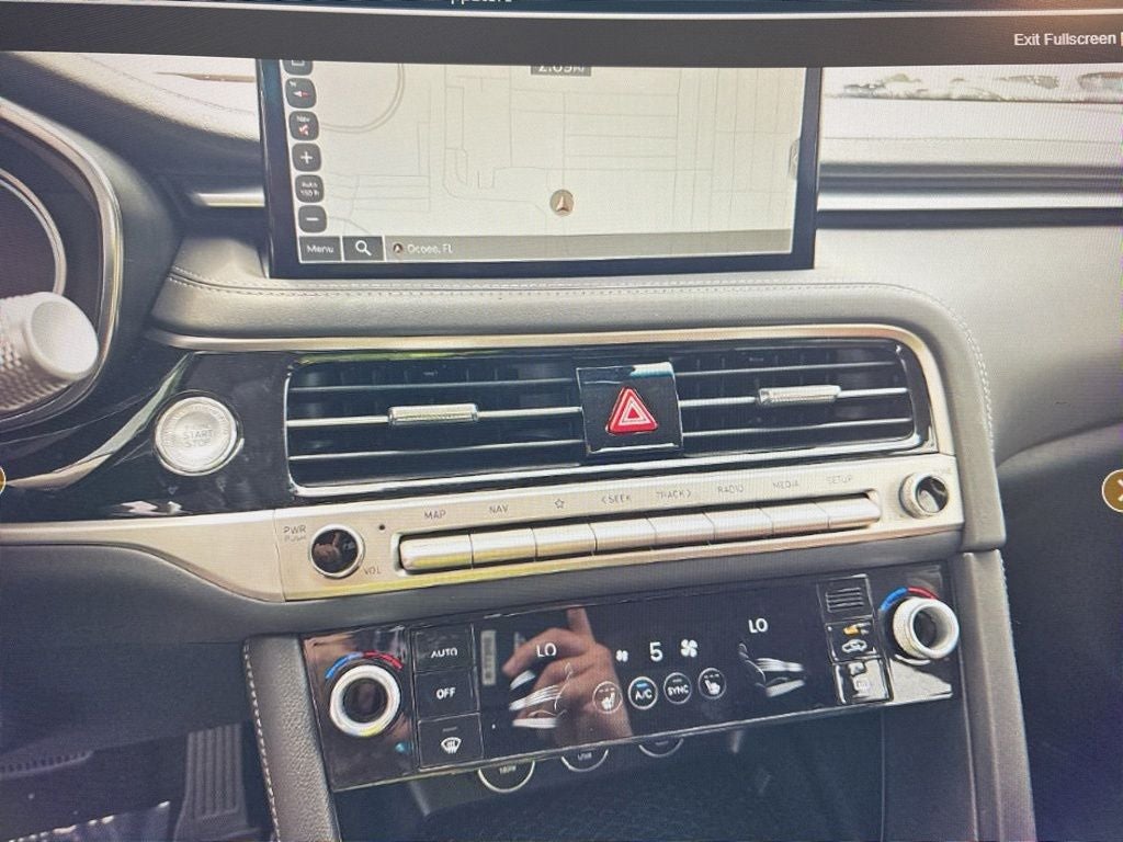 2025 Genesis G70 2.5T