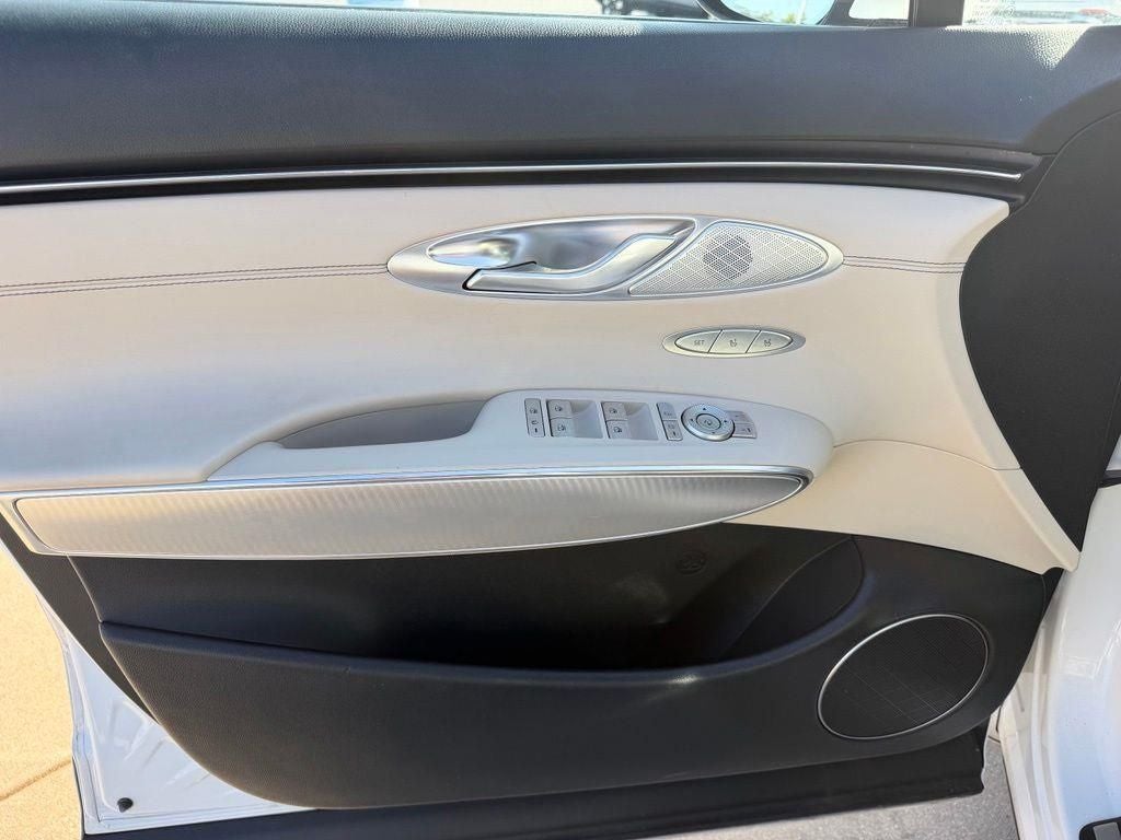 2023 Genesis GV70 2.5T