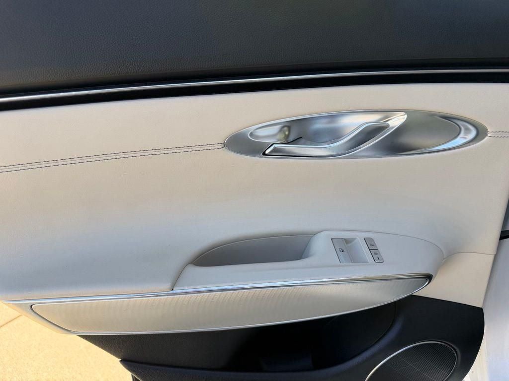 2023 Genesis GV70 2.5T