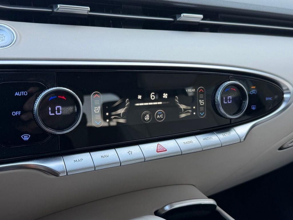 2023 Genesis GV70 2.5T