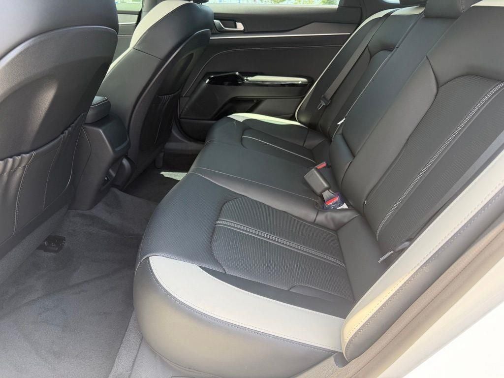 2025 Kia K5 GT-Line - Photo 11