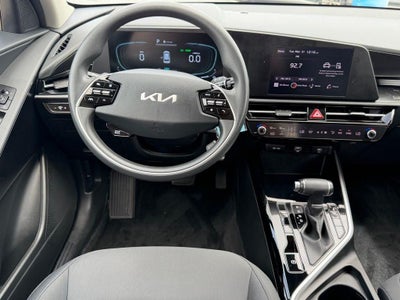 2025 Kia Niro LX