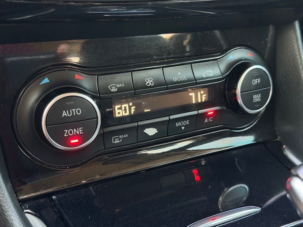2018 INFINITI QX30 Premium