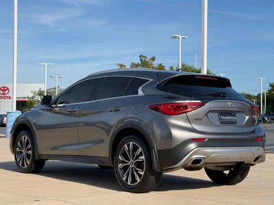 2018 INFINITI QX30 Premium