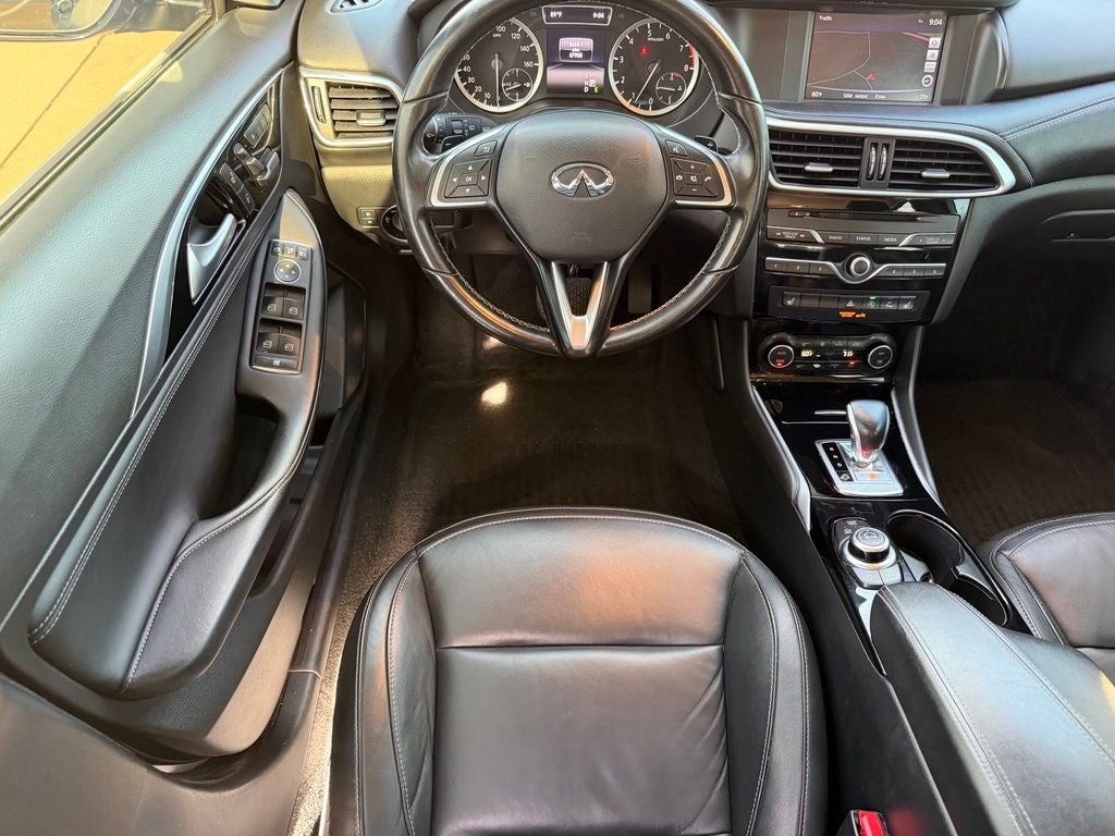 2018 INFINITI QX30 Premium