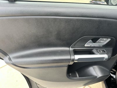 2024 Mercedes-Benz GLB GLB 250