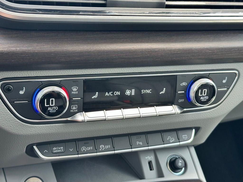 2024 Audi Q5 45 S line Premium quattro