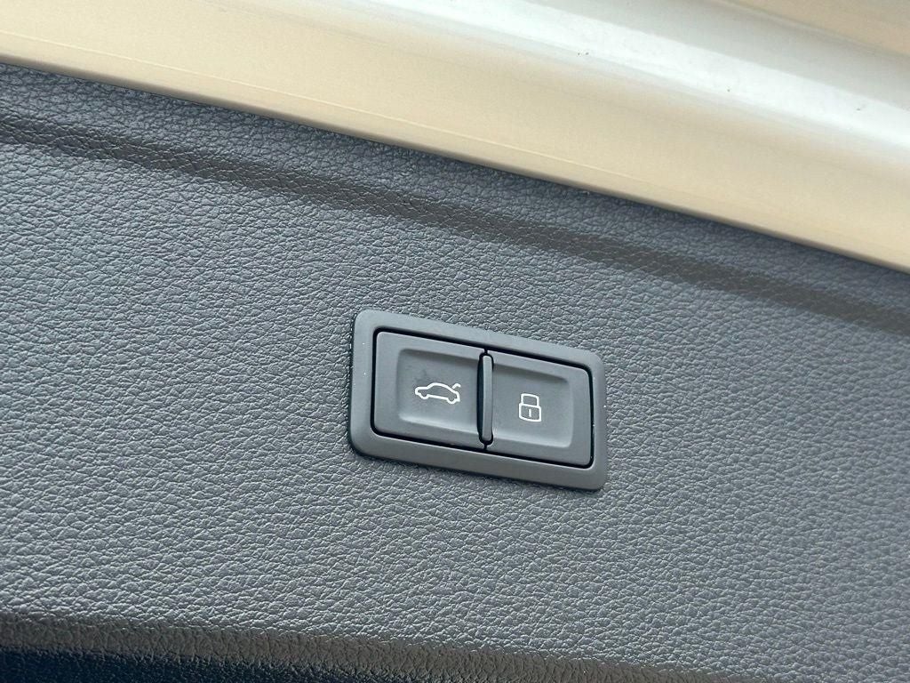 2024 Audi Q5 45 S line Premium quattro