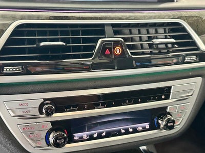 2022 BMW 7 Series 750i xDrive