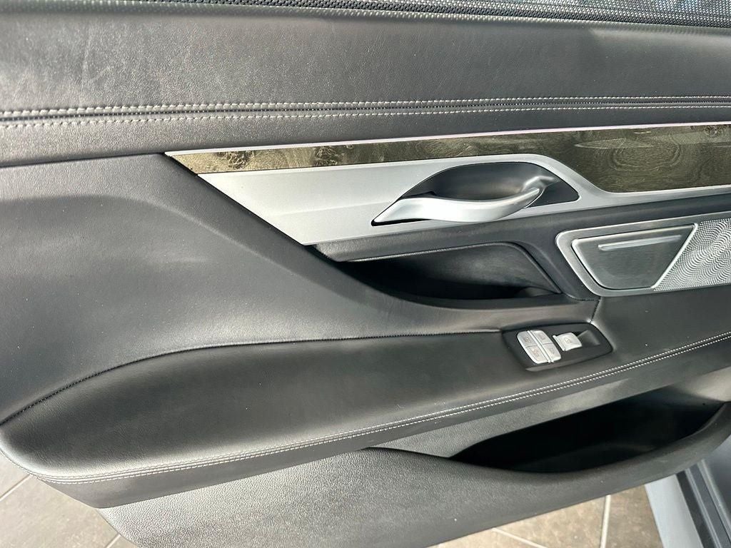 2022 BMW 7 Series 750i xDrive