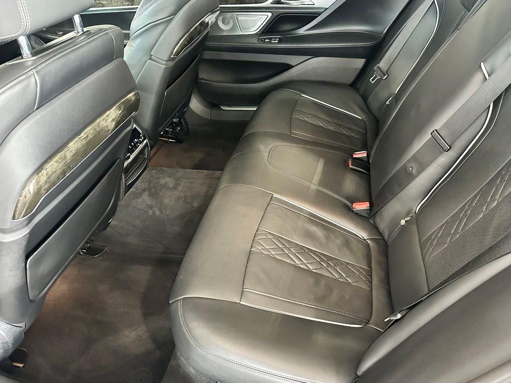 2022 BMW 7 Series 750i xDrive