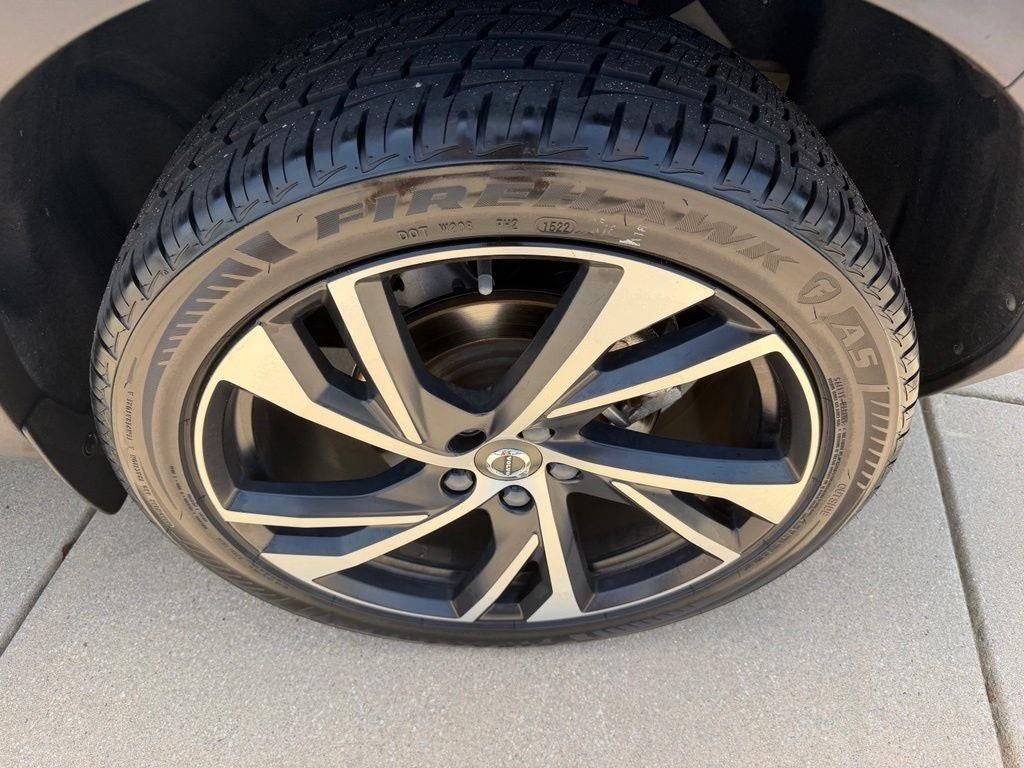 2020 Volvo XC40 R-Design